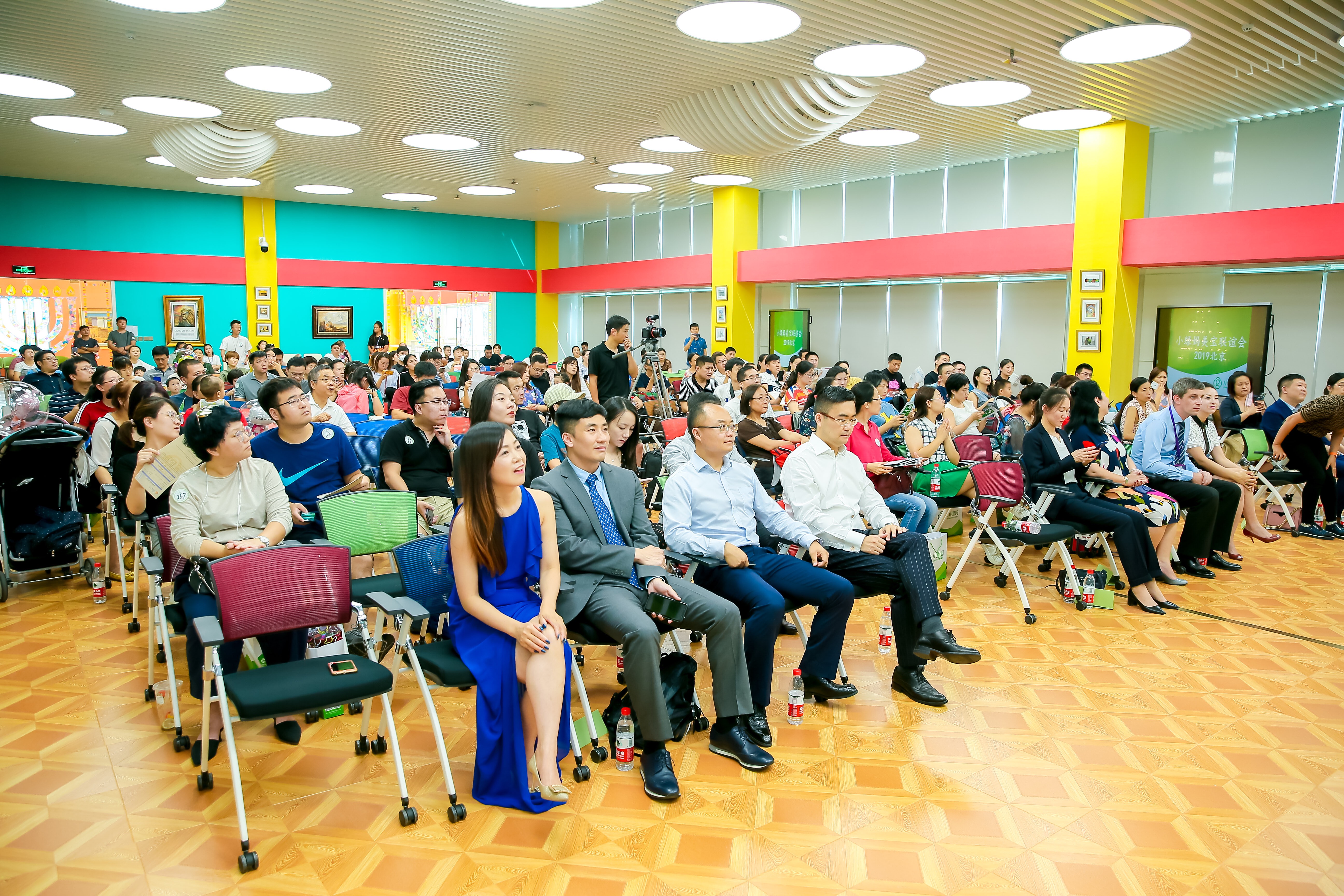 美国B2签证_赢众移民